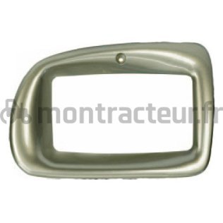 CAPOT DE PHARE DROIT POUR TRACTEUR VALMET/VALTRA