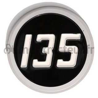 EMBLÈME PLASTIQUE MASSEY FERGUSSON 135